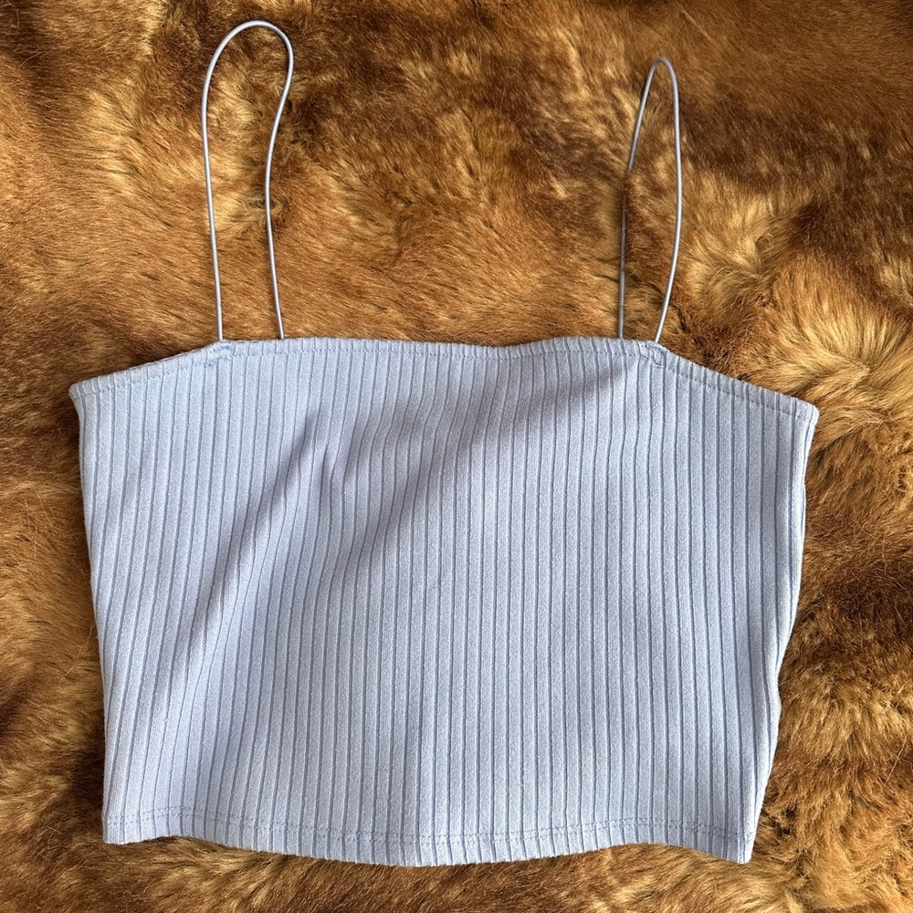 Clue cropped top